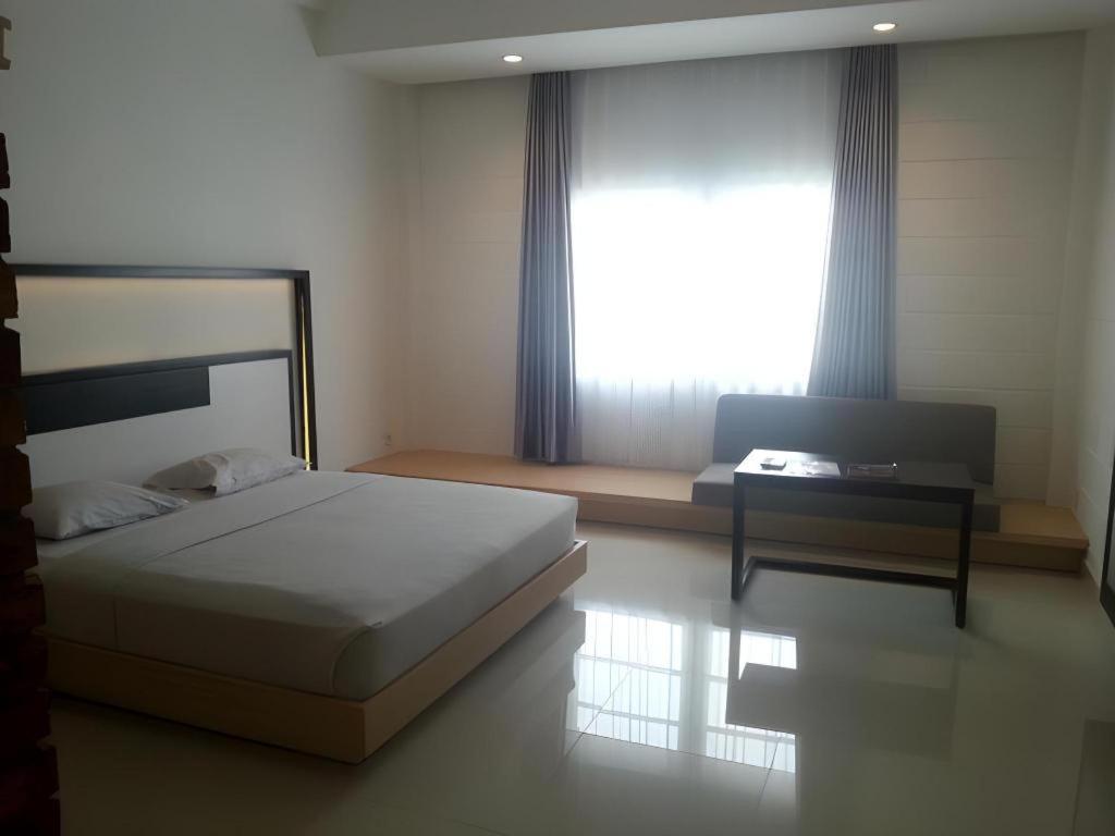Buana Lestari Hotel Balikpapan Kültér fotó